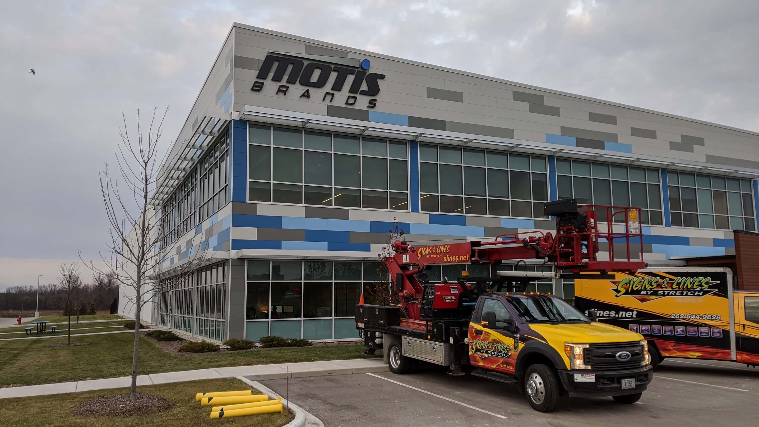 Sign Installation Signs & Lines By Stretch